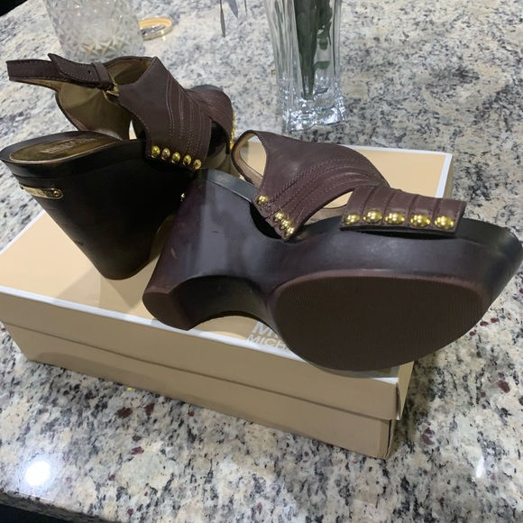 Michael Kors Shoes - Picture 5 of 7